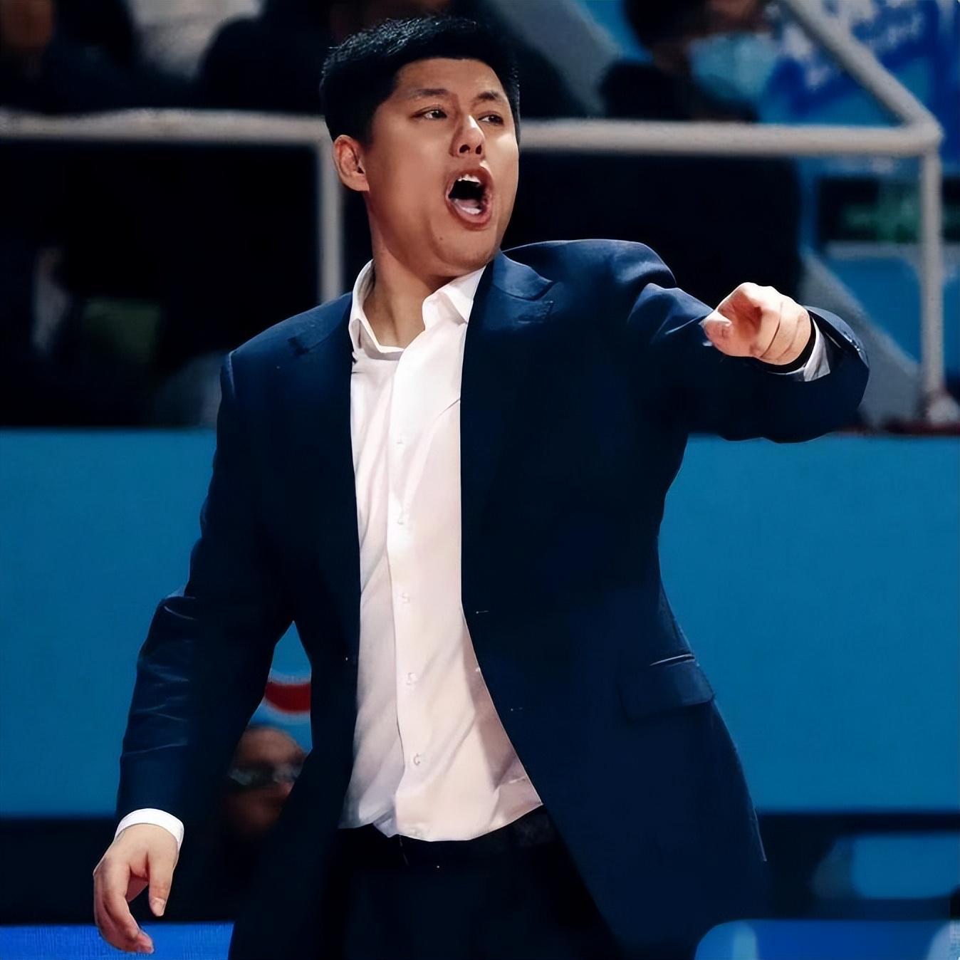 山西男篮84-97不敌宁波，要严厉批评的，不光是教练，还有球员